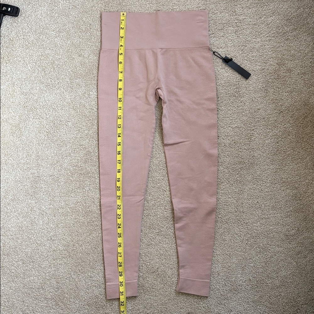 Set Active Sculptflex Ribbed High Rise Leggings In Dusty/Neutral Pink - Picture 9 of 10